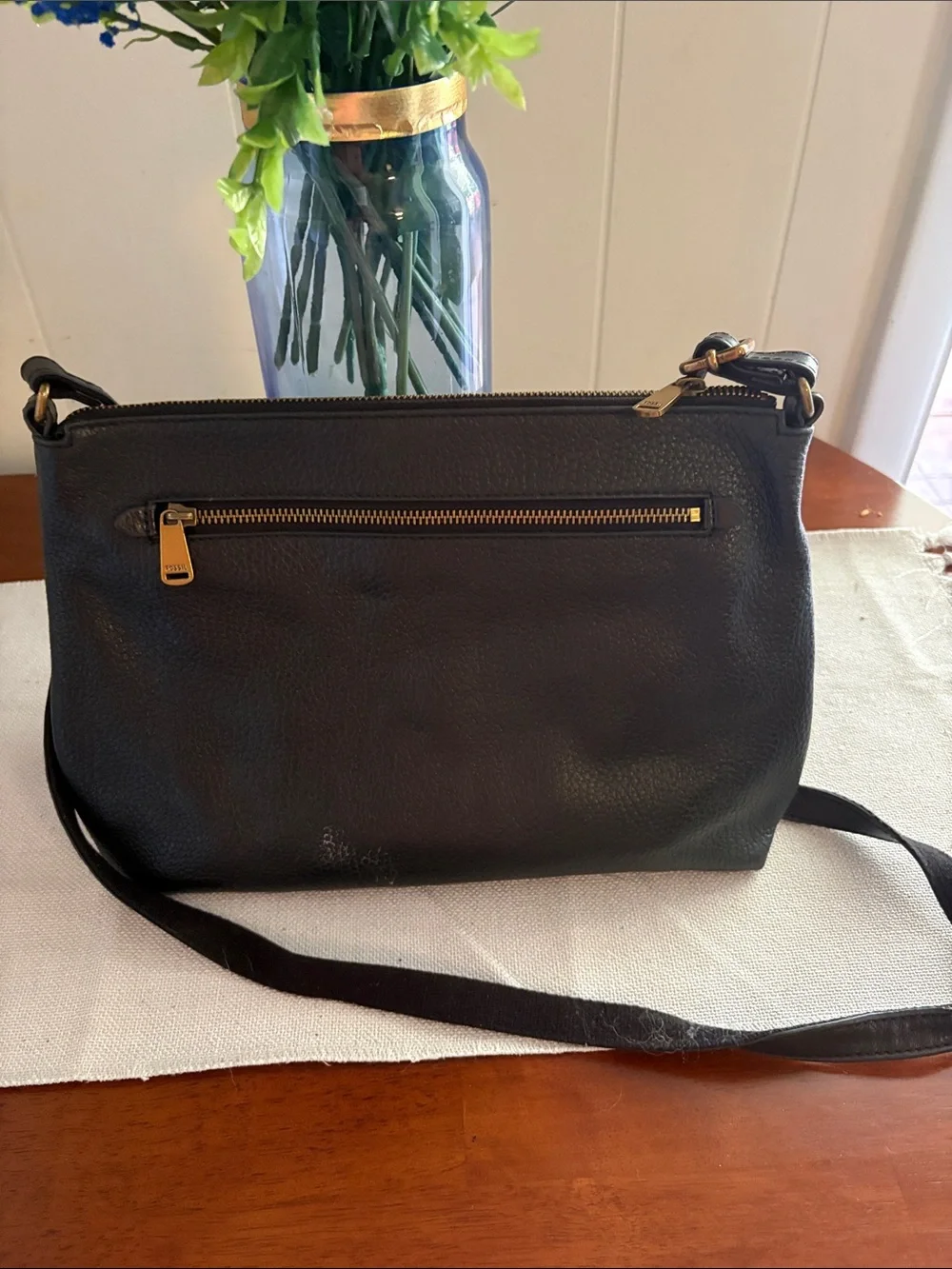 Fossil Black Pebbled Leather Crossbody Bag with Gold Hardware